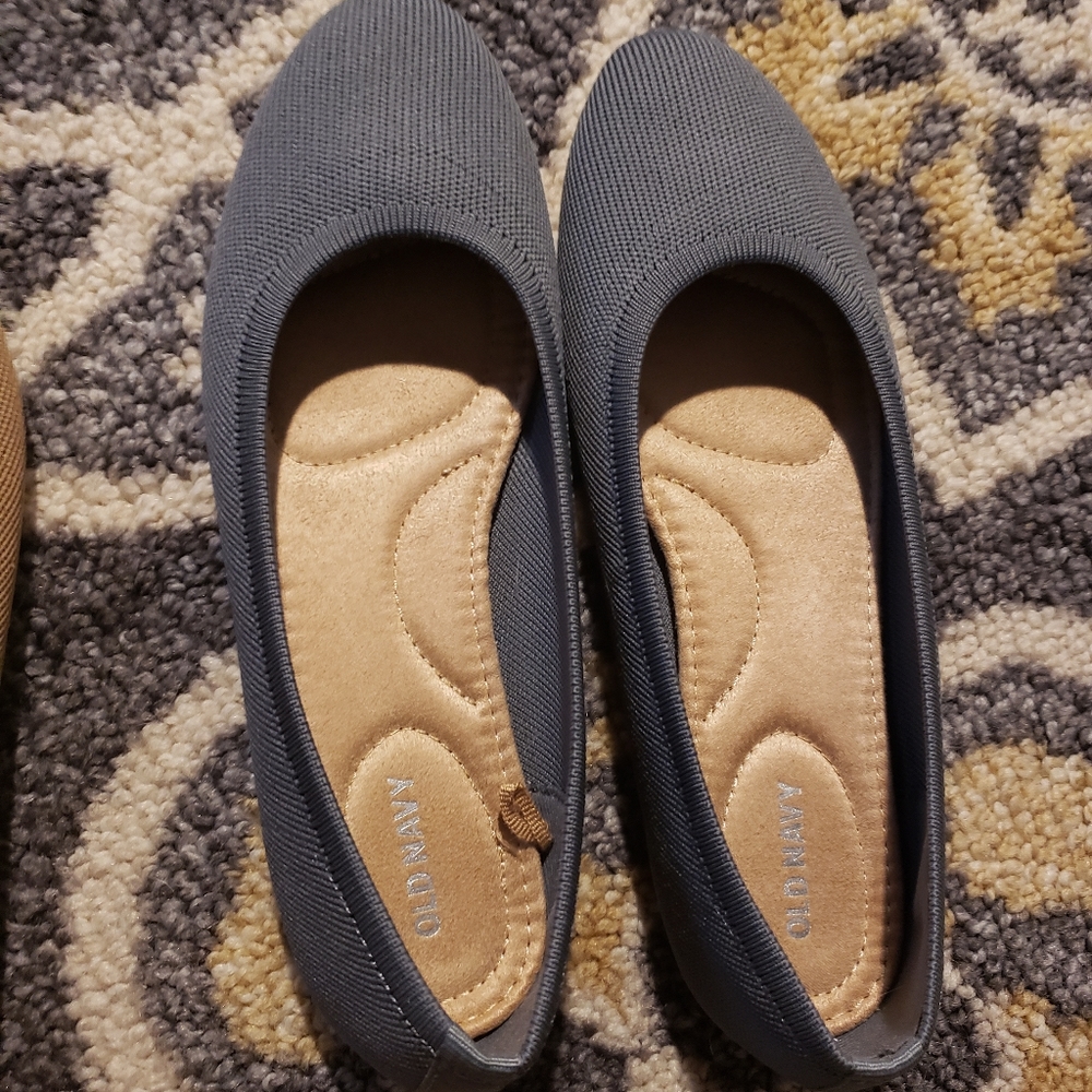 Gray old navy flats NEW size 8